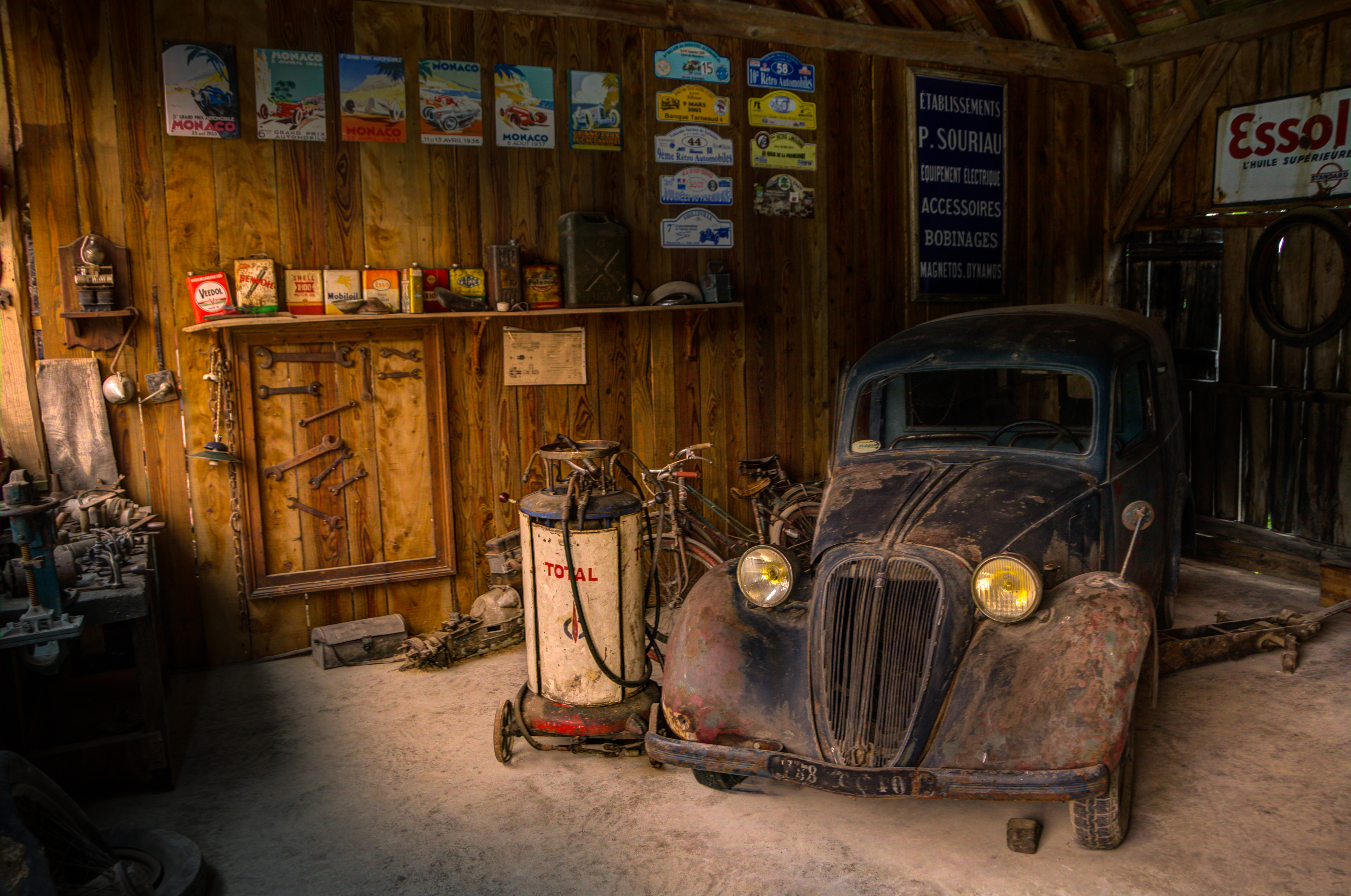 LOOKING FOR A NEW HOME FOR YOUR TREASURES?